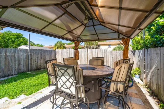 $580,000 | 7100 McClellan Street, Hollywood, FL 33024