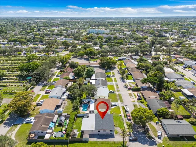 $580,000 | 7100 McClellan Street, Hollywood, FL 33024