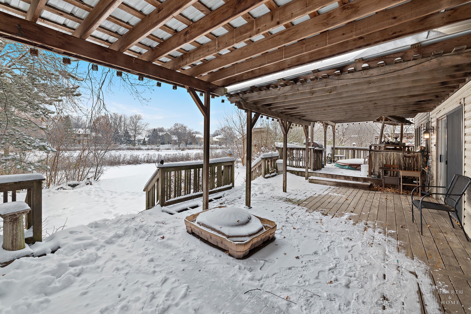 1207 Quail Run Avenue Bolingbrook, IL 60490 - Photo 11 of 48 a living room with furniture