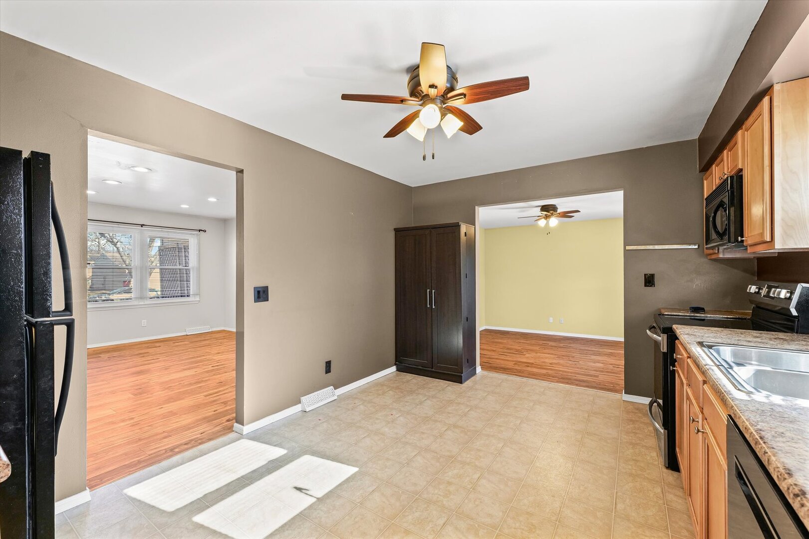 2313 Branch Road Champaign, IL 61821 - Photo 11 of 29