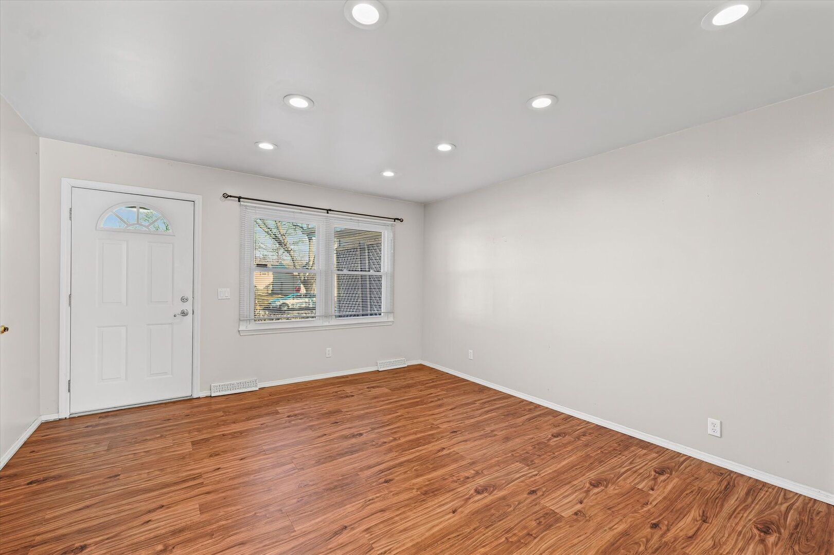 2313 Branch Road Champaign, IL 61821 - Photo 6 of 29