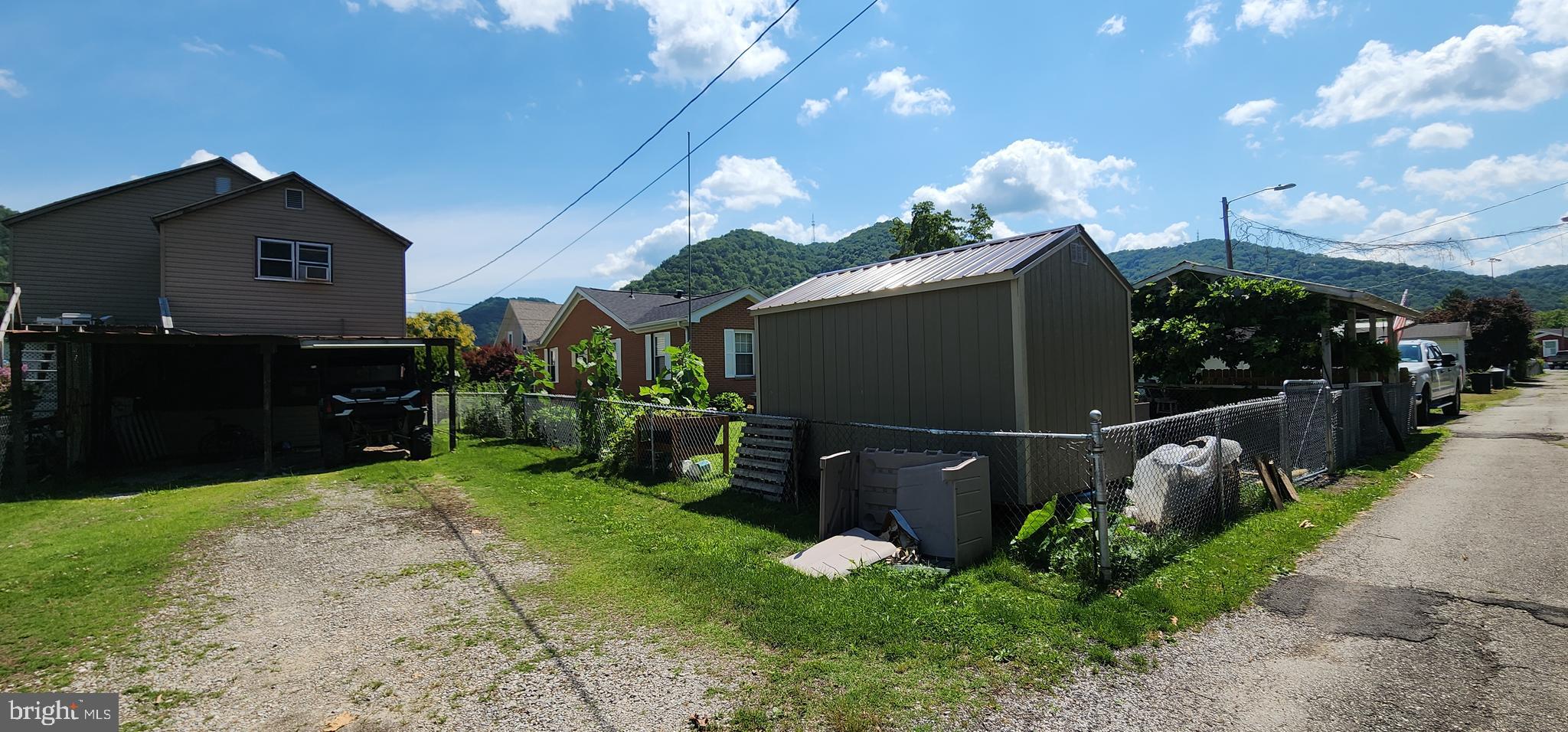 502 Alexander Street Cedar Grove, WV 25039 - Photo 10 of 63