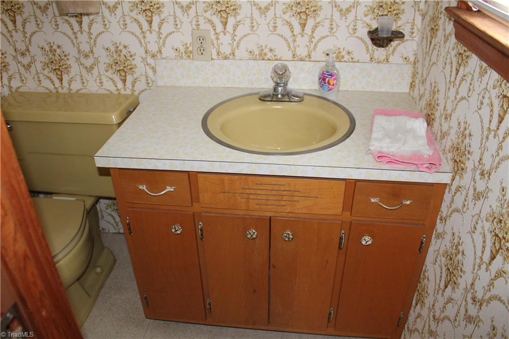 184 Deer Haven Road Sparta, NC 28675 - Photo 23 of 31 Gallery Image 23