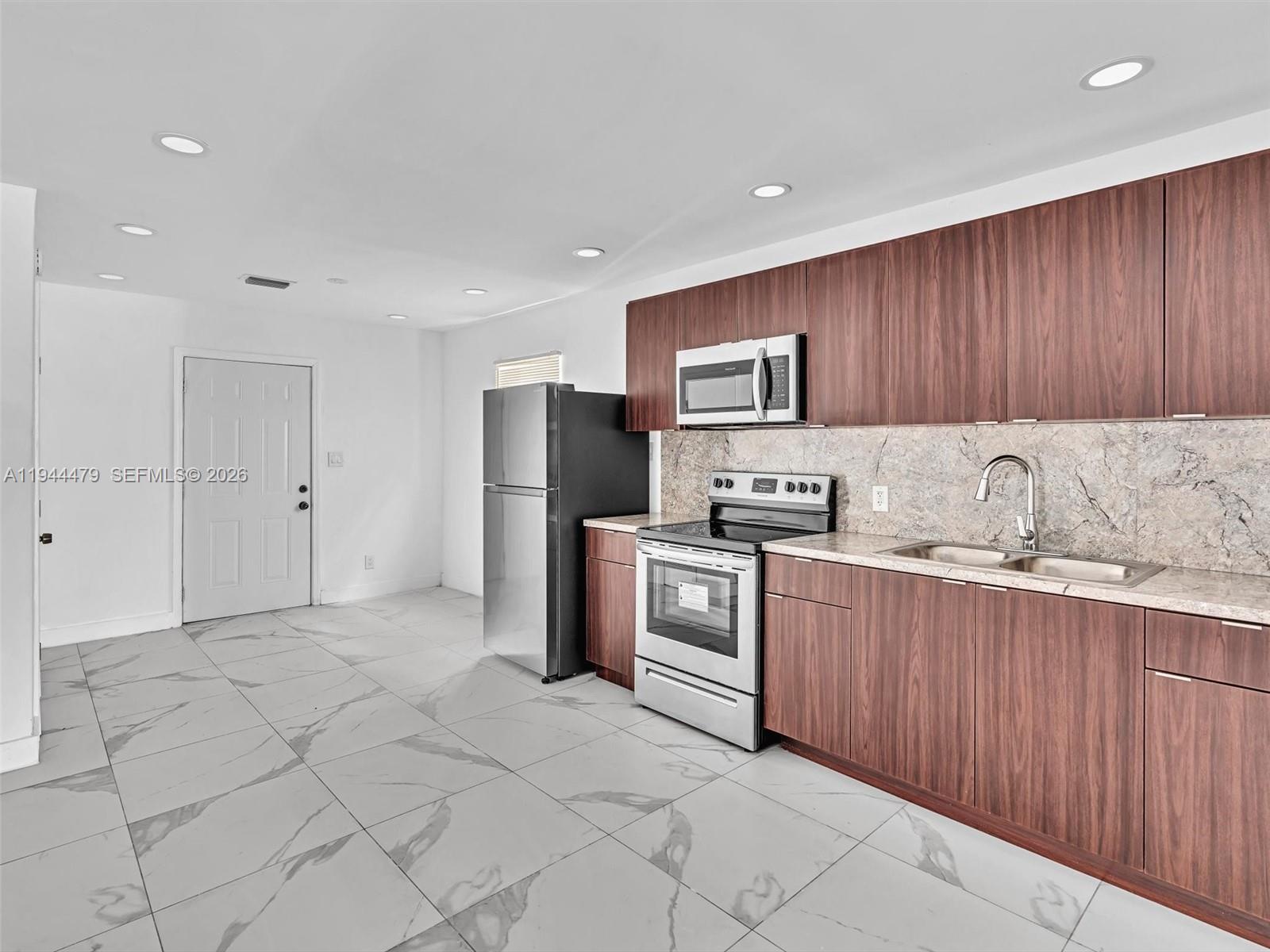 5424 Pembroke Road, Unit A West Park, FL 33023 - Photo 6 of 21