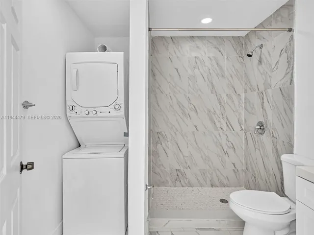 $2,000 | 5424 Pembroke Road, Unit A, West Park, FL 33023