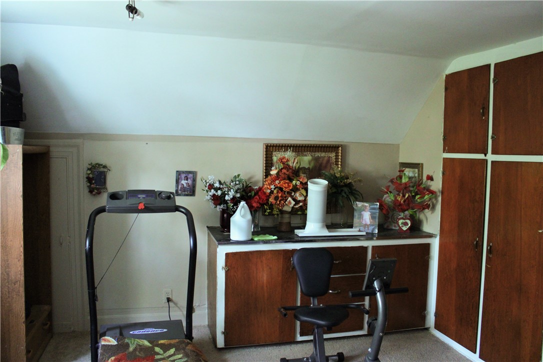 52 Roth Street Rochester, NY 14621 - Photo 15 of 26