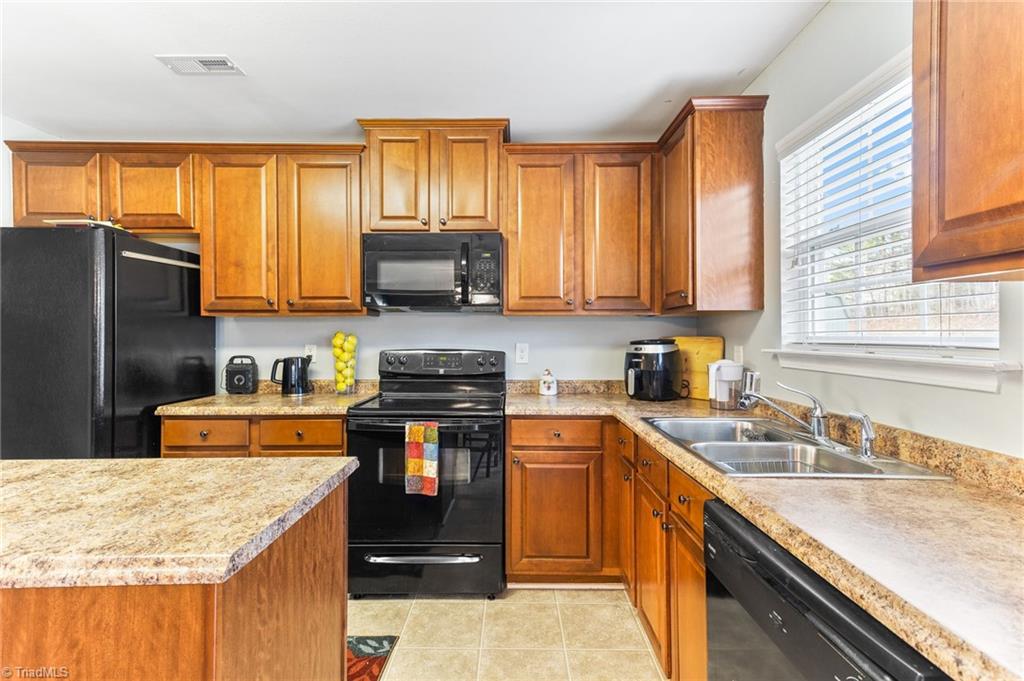 1343 Sharp Ridge Road Greensboro, NC 27406 - Photo 14 of 29 Gallery Image 14