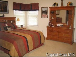 3807 Sugar Loaf Springfield, IL 62711 - Photo 5 of 8 Gallery Image 5