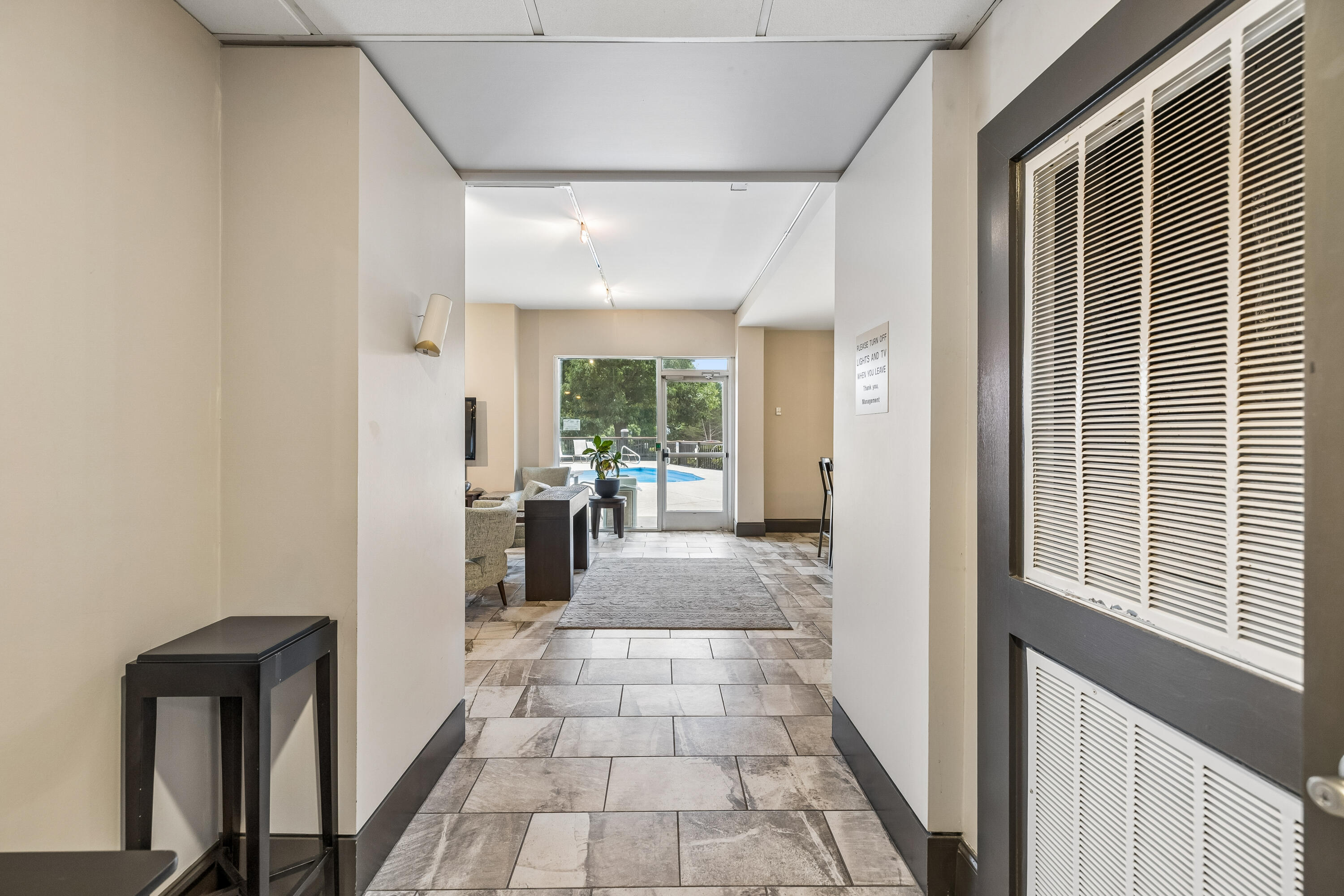 1131 Stringers Ridge Road, Unit 10K Chattanooga, TN 37405 - Photo 16 of 41 16