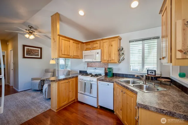 $219,000 | 7037 Highway 262, Unit 58/59, Othello, WA 99344