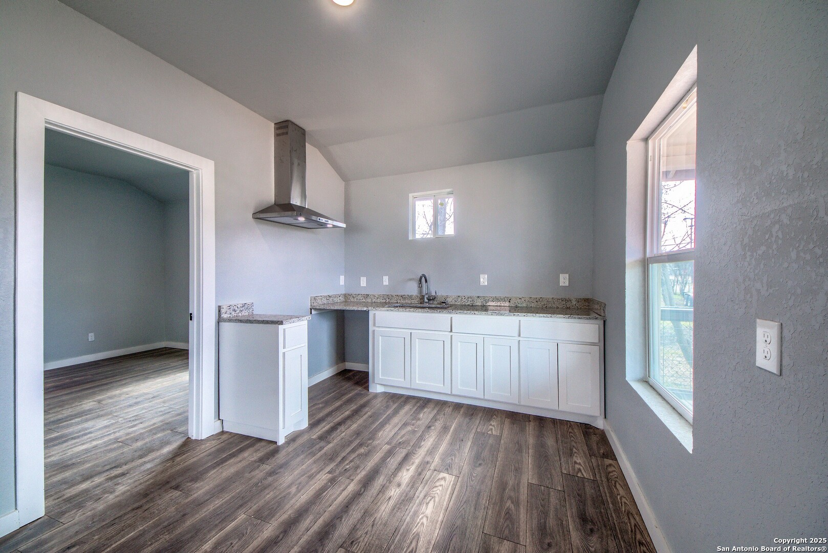 2630 Observation Drive, Unit 2 San Antonio, TX 78227 - Photo 2 of 10