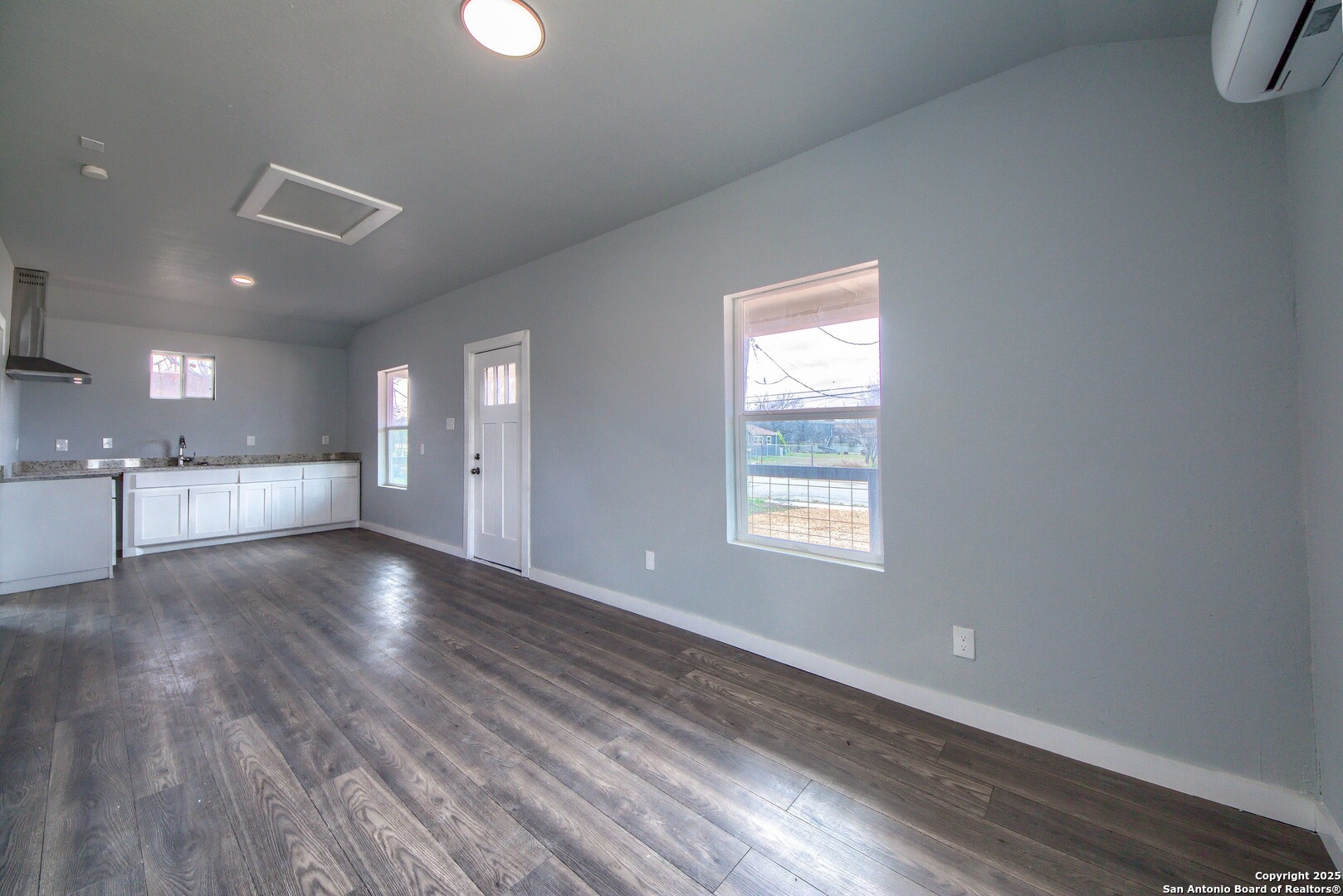 2630 Observation Drive, Unit 2 San Antonio, TX 78227 - Photo 3 of 10