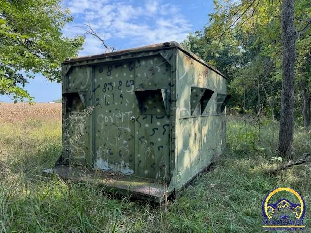 $1,600,000 | 16008 62nd Street, Oskaloosa, KS 66066