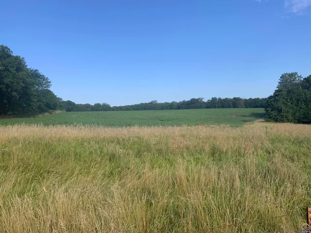 $1,600,000 | 16008 62nd Street, Oskaloosa, KS 66066