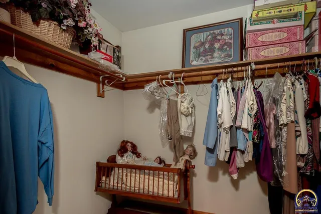 $1,600,000 | 16008 62nd Street, Oskaloosa, KS 66066