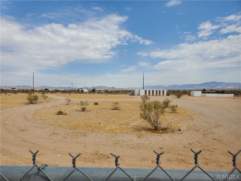 1226 South Cibola Road Golden Valley, AZ 86413 - Photo 8 of 19