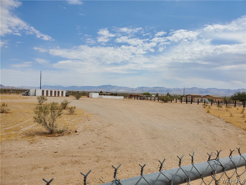 1226 South Cibola Road Golden Valley, AZ 86413 - Photo 9 of 19