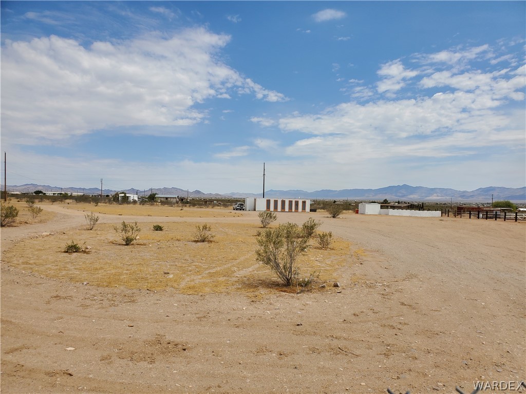 1226 South Cibola Road Golden Valley, AZ 86413 - Photo 10 of 19