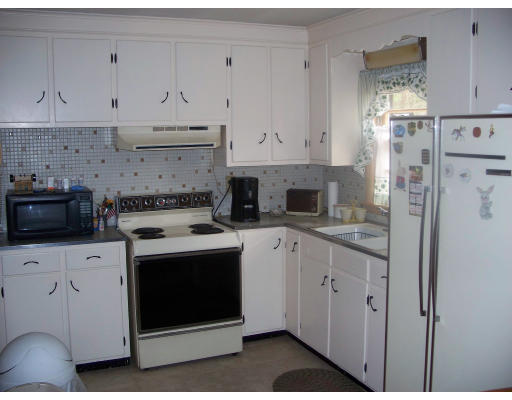 344 Parker Road Lancaster, MA 01523 - Photo 2 of 11 Gallery Image 2