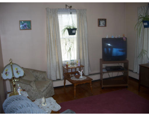344 Parker Road Lancaster, MA 01523 - Photo 4 of 11 Gallery Image 4