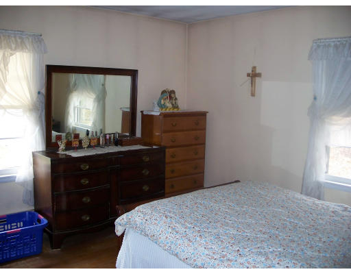 344 Parker Road Lancaster, MA 01523 - Photo 6 of 11 Gallery Image 6