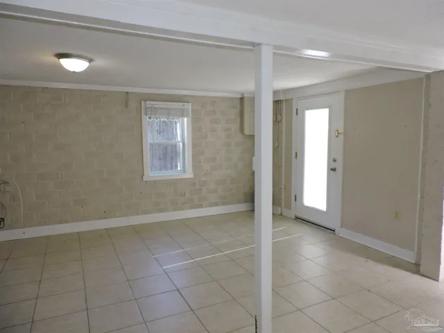$1,000 | 1414 East Jordan Street, Unit A, Pensacola, FL 32503
