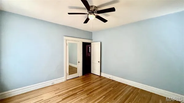 $1,000 | 755 Dover Place, St. Louis, MO 63111