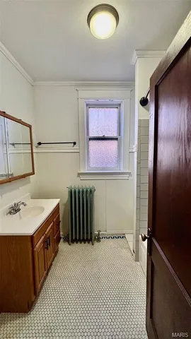 $1,000 | 755 Dover Place, St. Louis, MO 63111