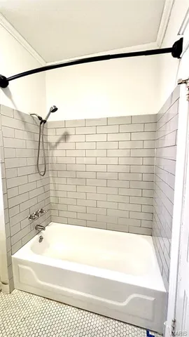 $1,000 | 755 Dover Place, St. Louis, MO 63111