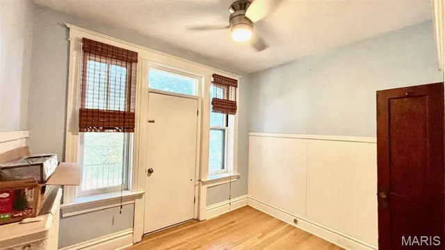 $1,000 | 755 Dover Place, St. Louis, MO 63111