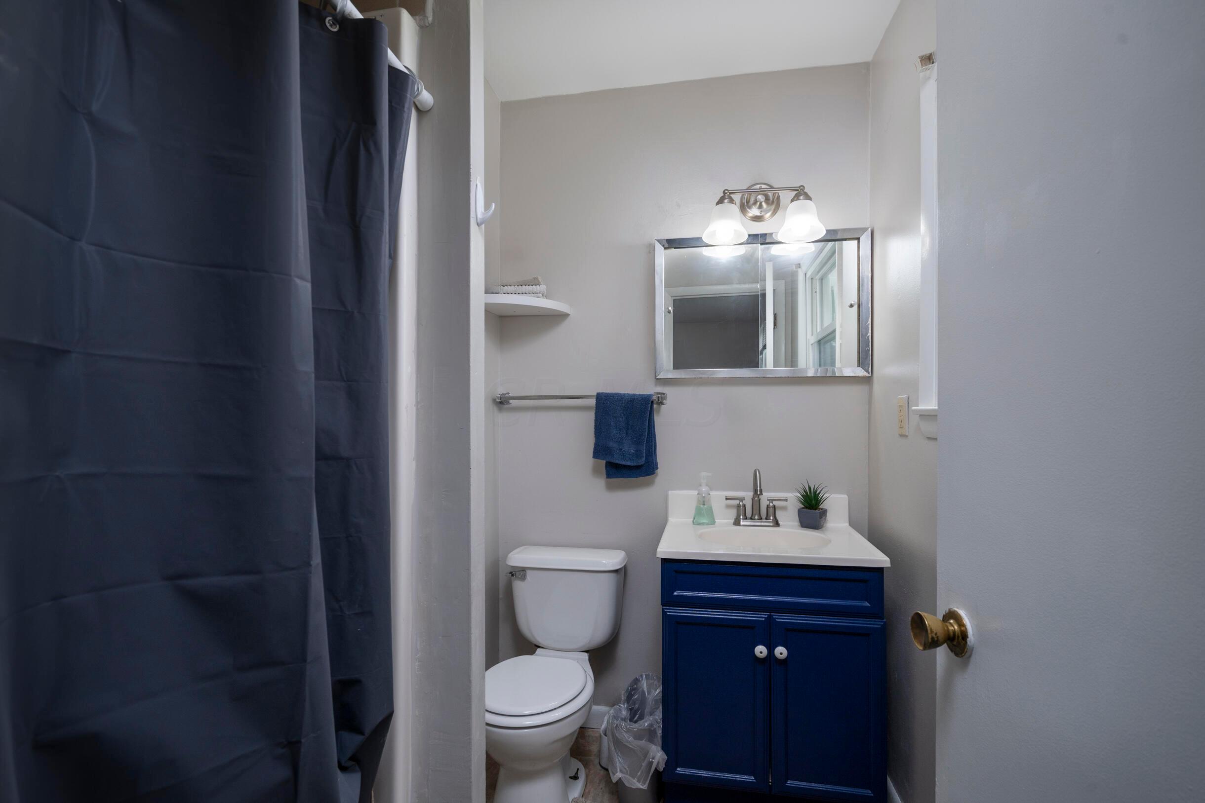 3091 State Rte 41 Washington Court House, OH 43160 - Photo 19 of 30 Primary En Suite