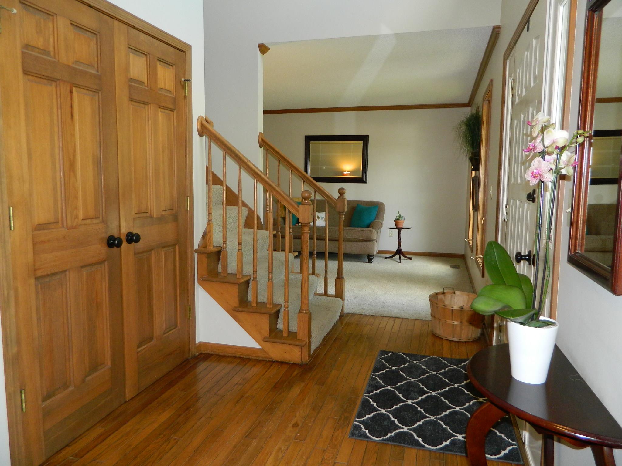 10315 White Cedar Road Fort Wayne, IN 46814 - Photo 3 of 34 Gallery Image 3