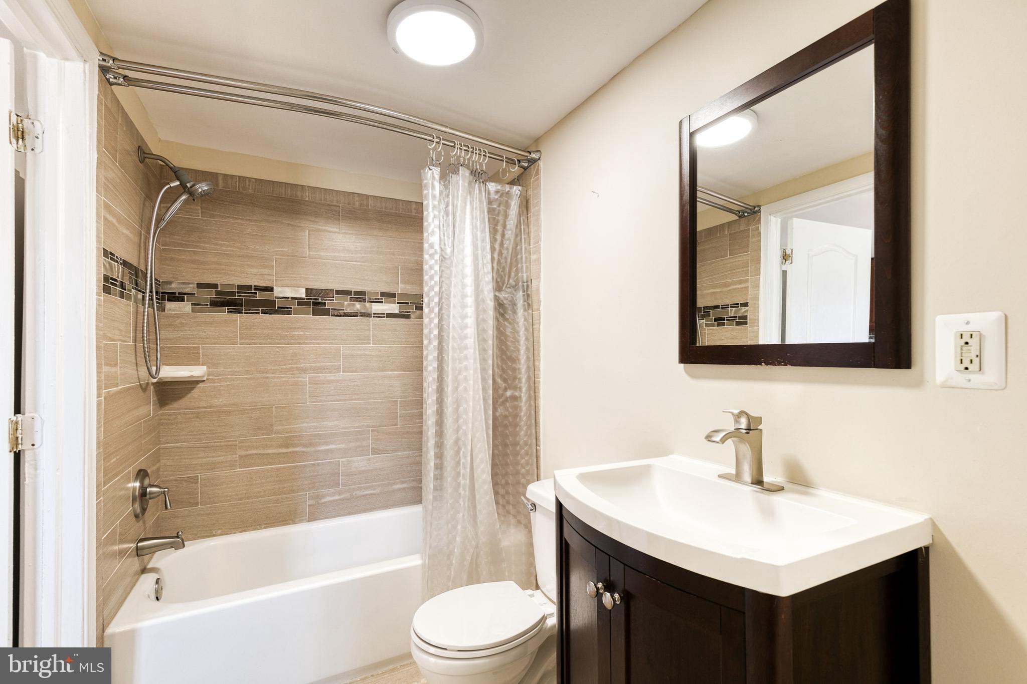 415 Cresswell Road Brooklyn, MD 21225 - Photo 19 of 23 Bathroom