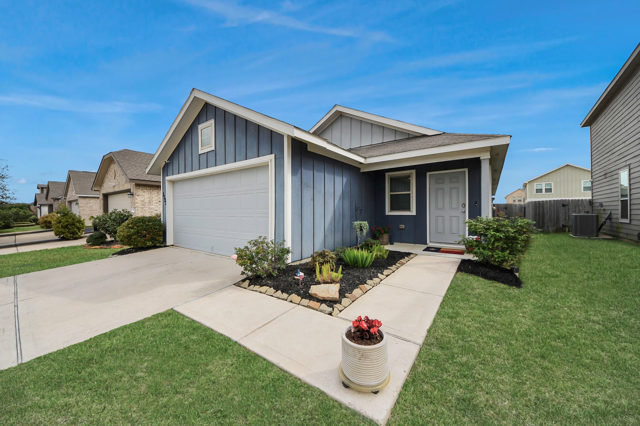 5722 Savanna Pasture Road Katy, TX 77493 - Photo 3 of 40