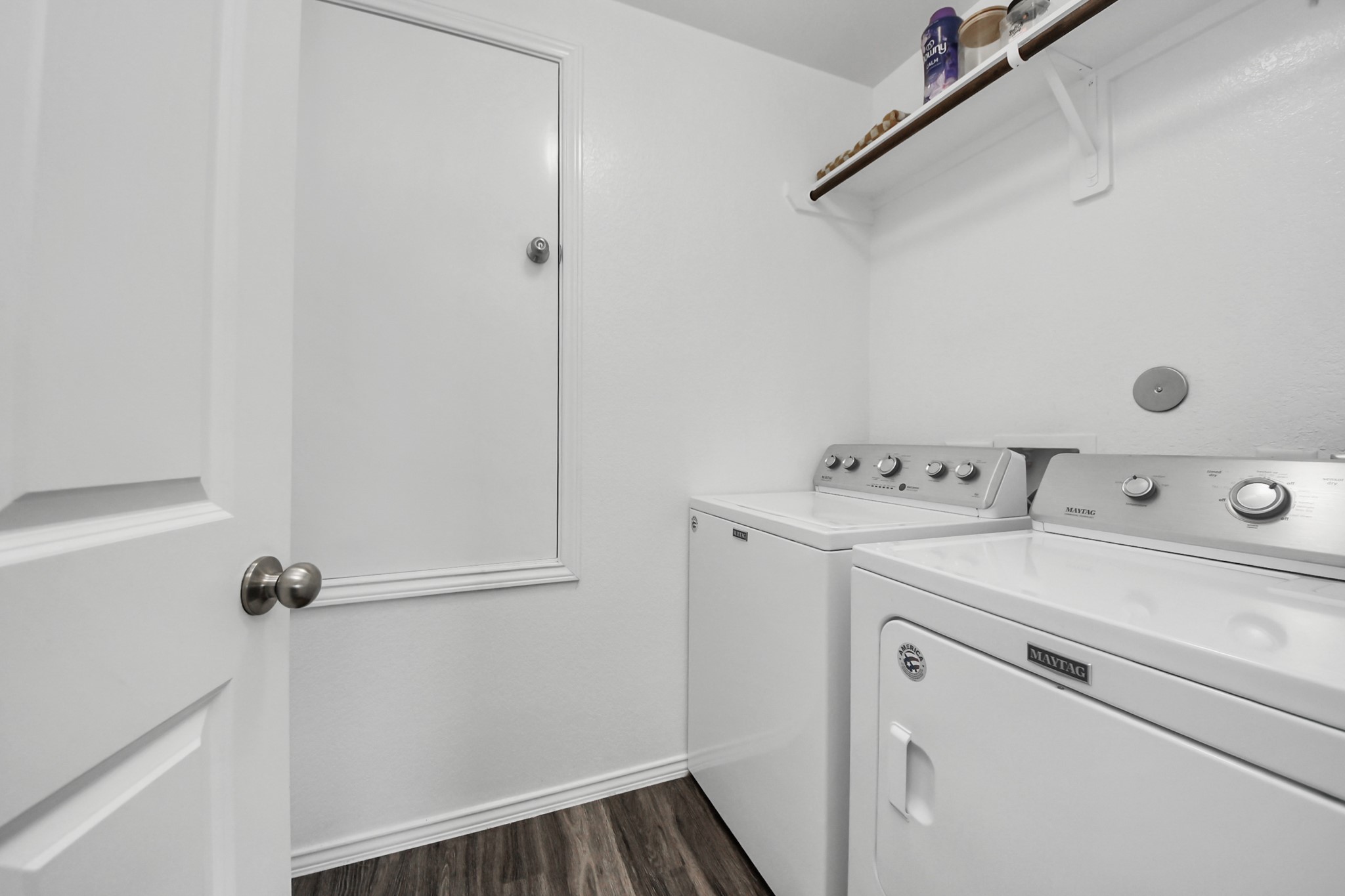 5722 Savanna Pasture Road Katy, TX 77493 - Photo 32 of 40 In-house laundry room