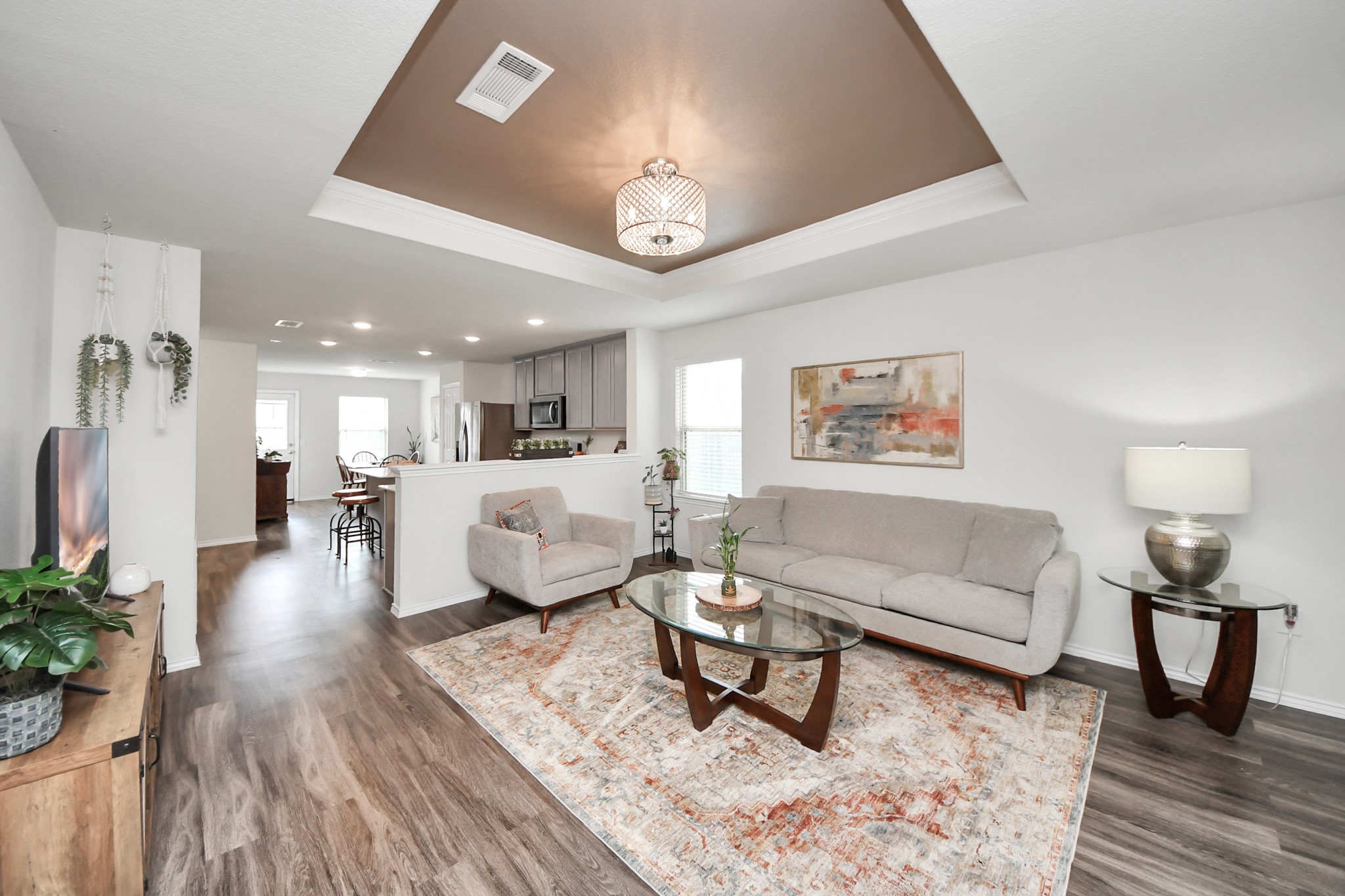 5722 Savanna Pasture Road Katy, TX 77493 - Photo 9 of 40 Tons of natural light throughout the home