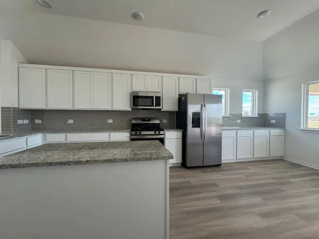 $389,900 | 3729 Pin Oak Hills, Seguin, TX 78155