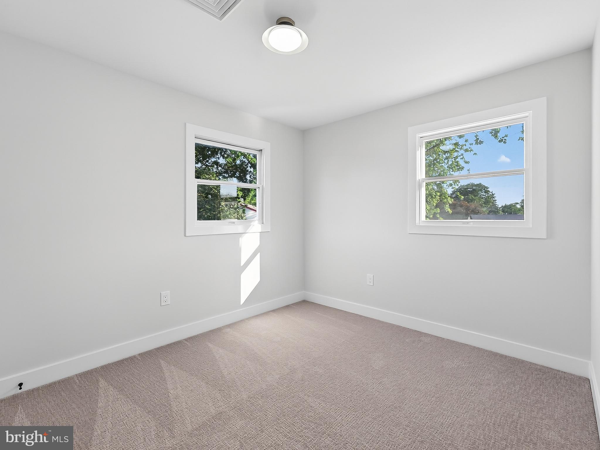 16 Estate Road Pemberton, NJ 08068 - Photo 30 of 40 an empty room with windows