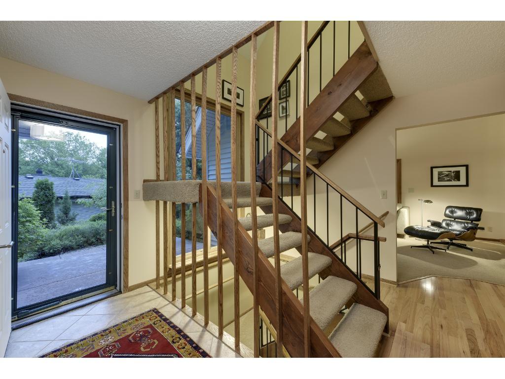 8100 Tierneys Woods Road Bloomington, MN 55438 - Photo 6 of 24