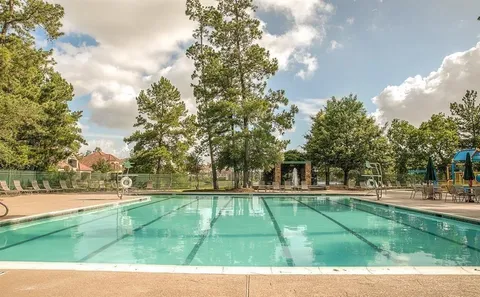 $699,000 | 10111 Earlington Manor Drive, Spring, TX 77379