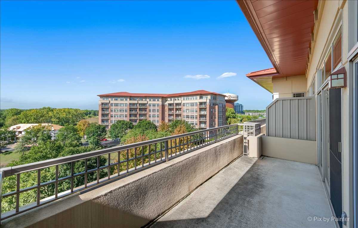 45 Prairie Park Drive, Unit 501 Wheeling, IL 60090 - Photo 18 of 30 a view of balcony with city view