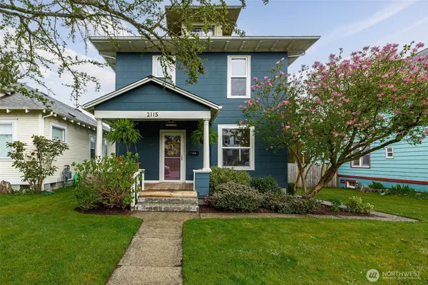 $610,000 | 2115 Rockefeller Avenue, Everett, WA 98201