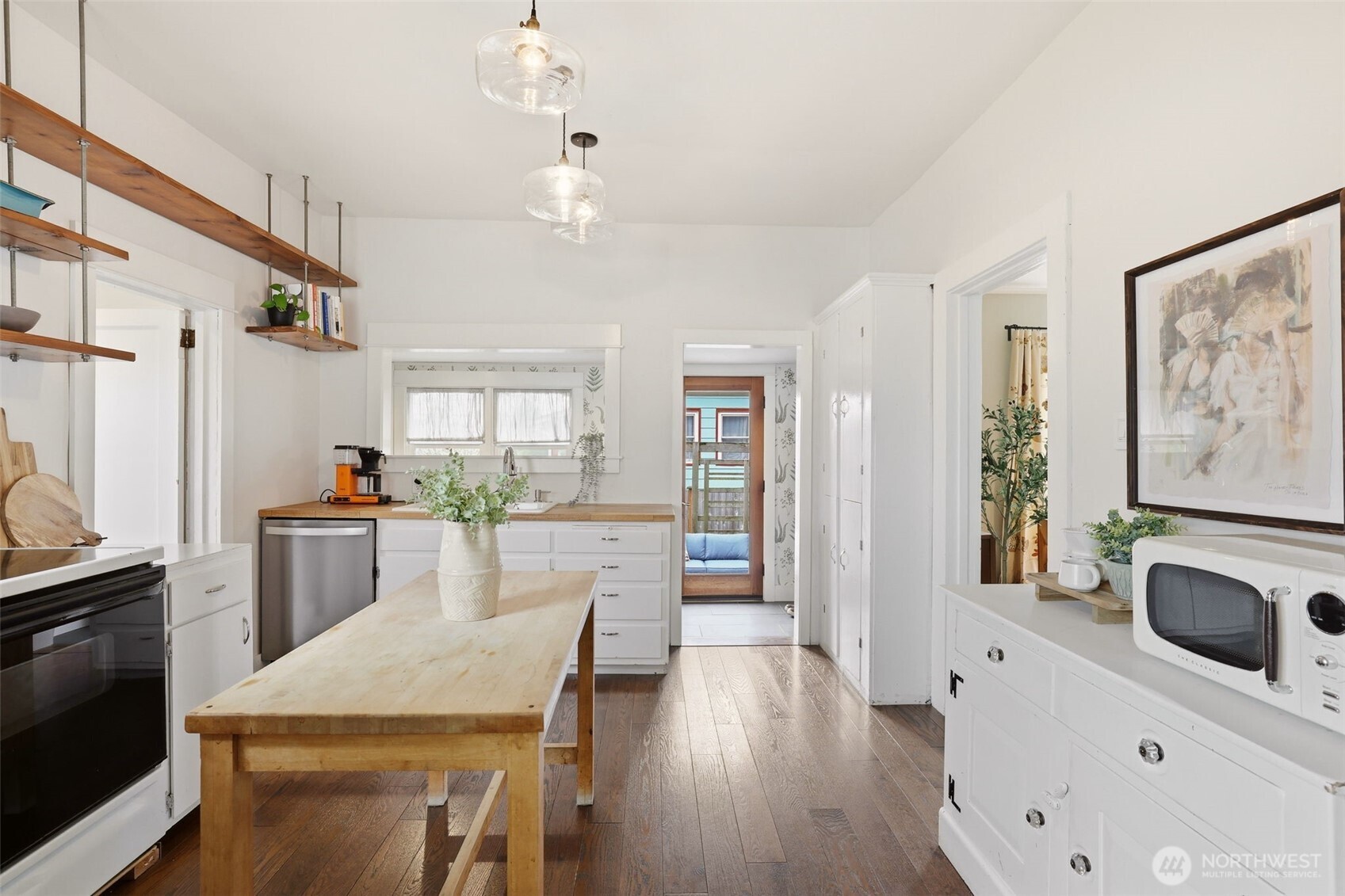 2115 Rockefeller Avenue Everett, WA 98201 - Photo 10 of 40 Gallery Image 10