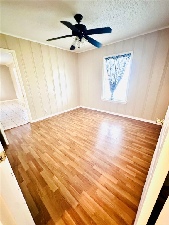 4725 Mable Street Corpus Christi, TX 78411 - Photo 8 of 21 a view of an empty room