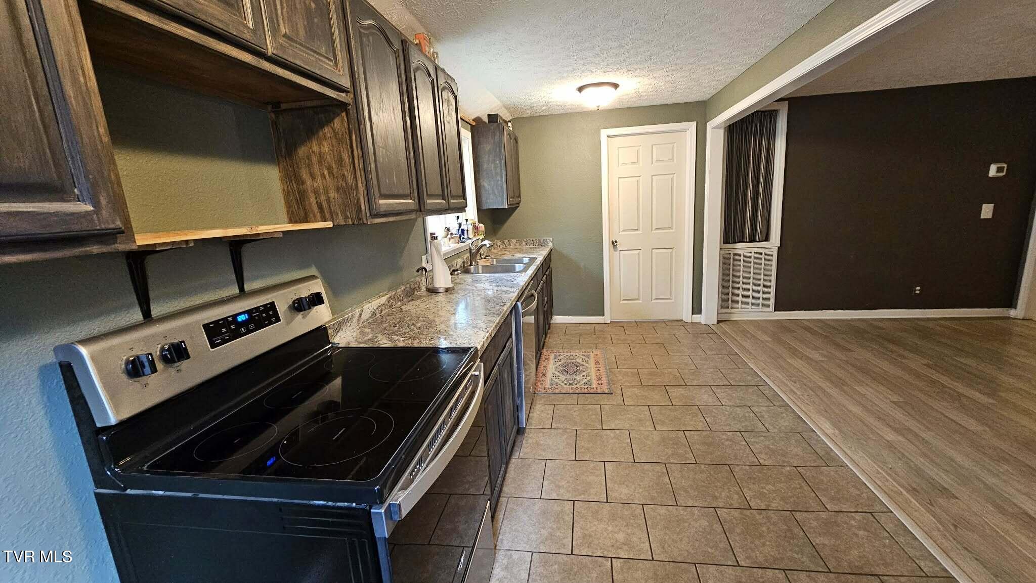 598 Hortons Summit Road Duffield, VA 24244 - Photo 17 of 24 16
