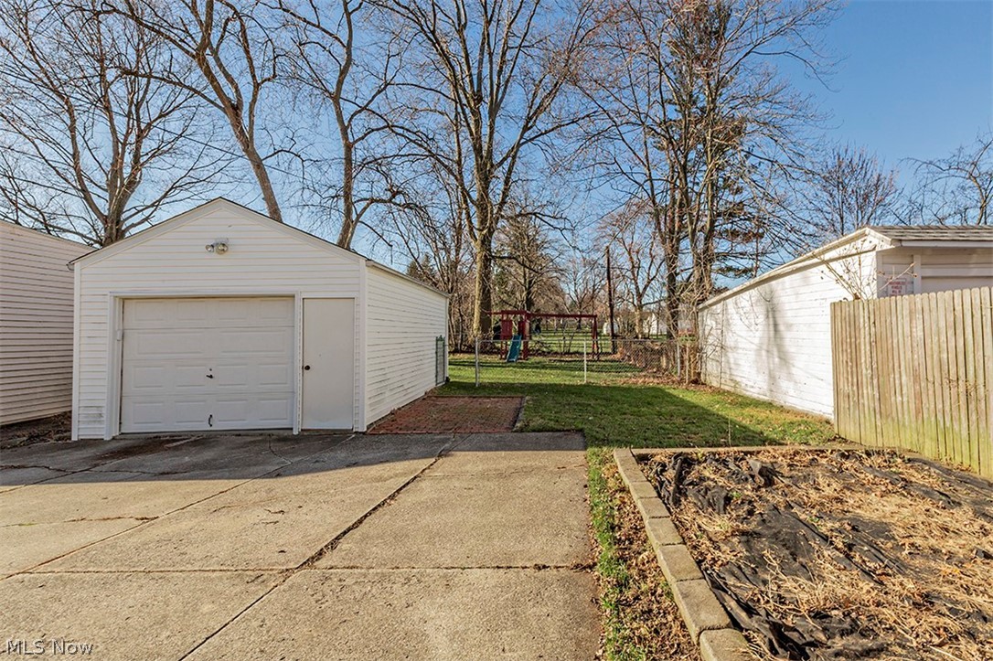 5970 Edgewood Road Cleveland, OH 44124 - Photo 32 of 34