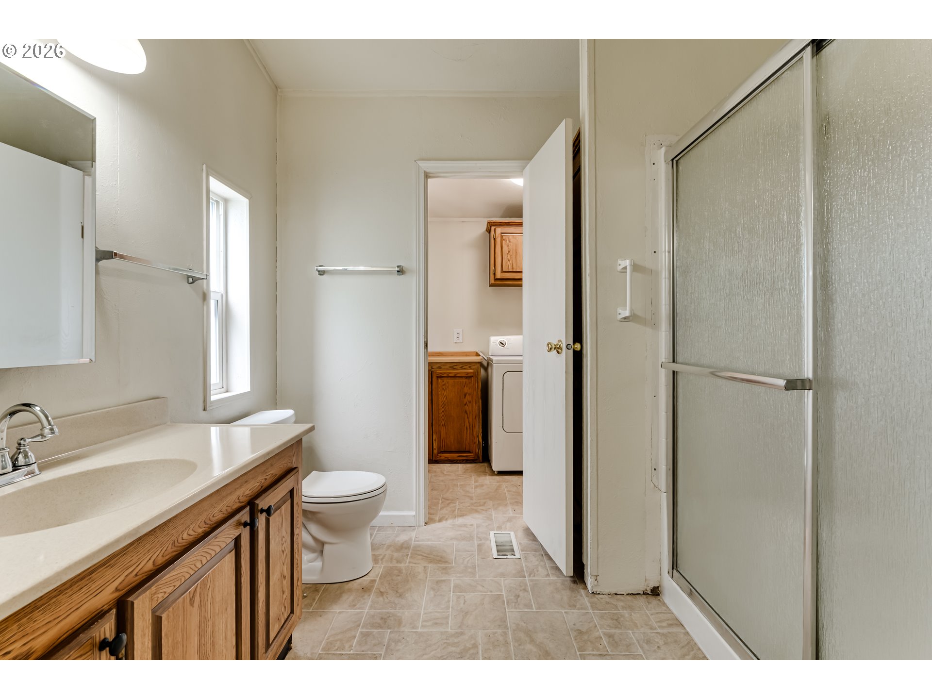 80618 Lost Creek Road Dexter, OR 97431 - Photo 7 of 15 Bathroom