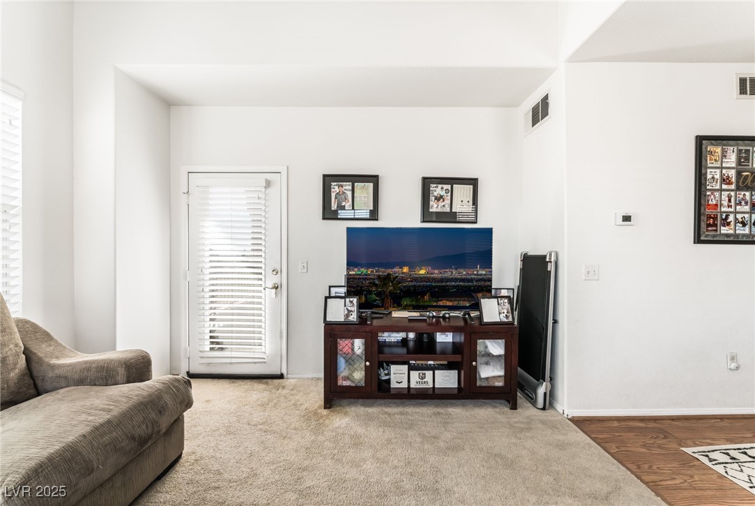 10550 West Alexander Road, Unit 2026 Las Vegas, NV 89129 - Photo 8 of 34 Gallery Image 8
