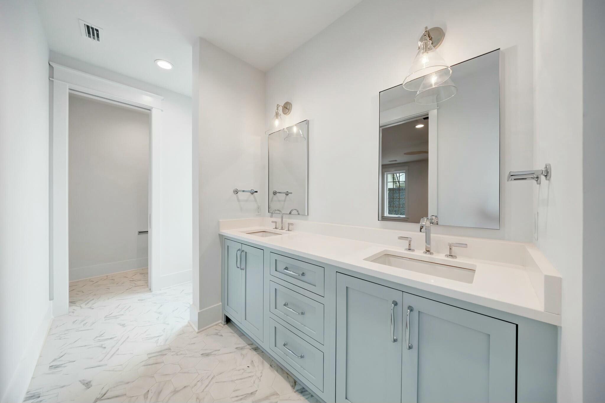 287 Golf Ridge Dr Inlet Beach Inlet Beach, FL 32461 - Photo 84 of 97 a spacious bathroom with a double vanity sink double and mirror