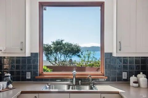 $1,890,000 | 435 Tremont Avenue, Point Richmond, CA 94801